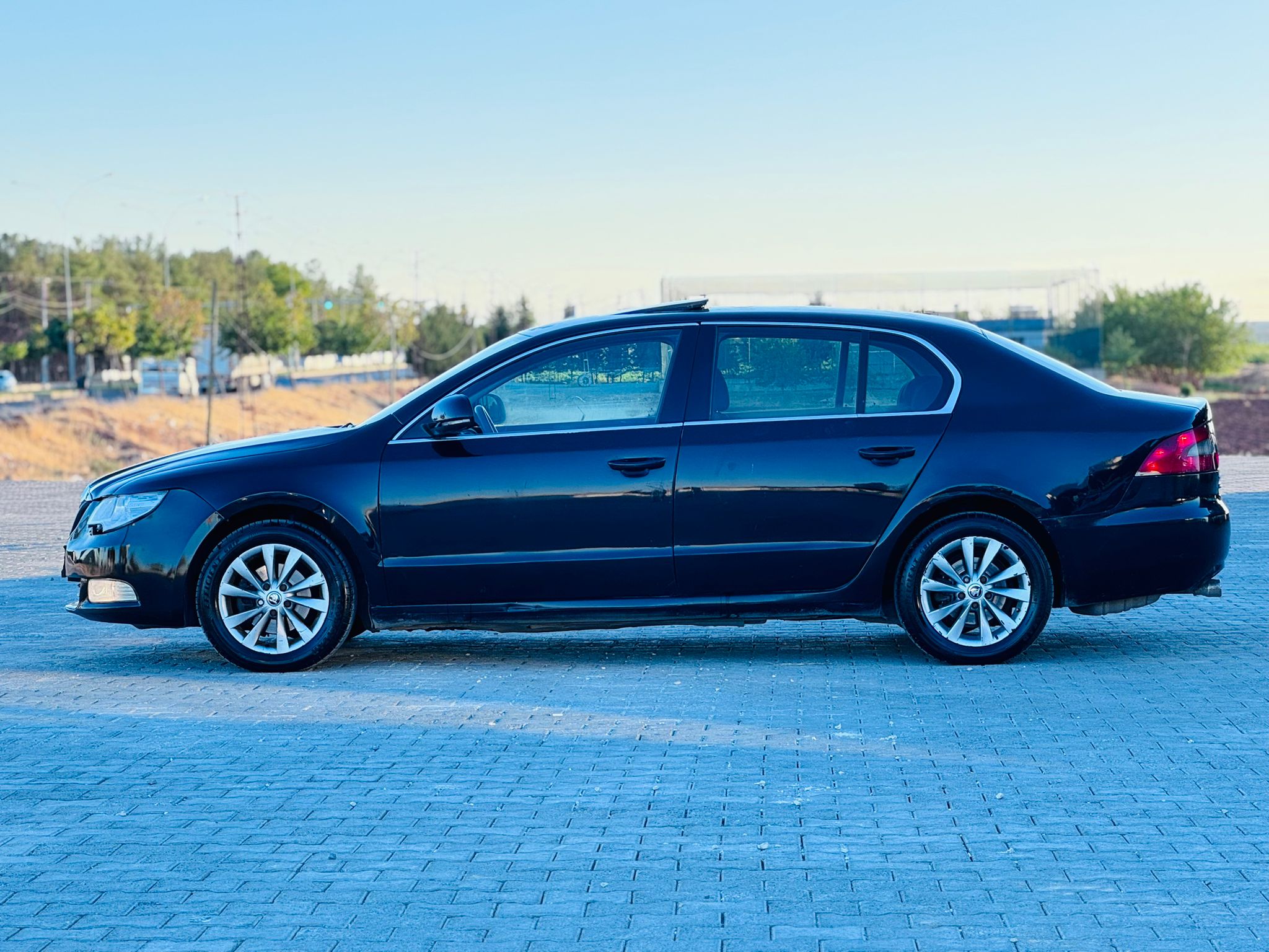 Akpirinç Group Emlak Auto